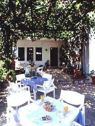 Ξενοδοχείο σεβίλλη Άγιος Ιωάννης