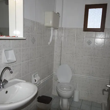 σεβίλλη 2* Άγιος Ιωάννης